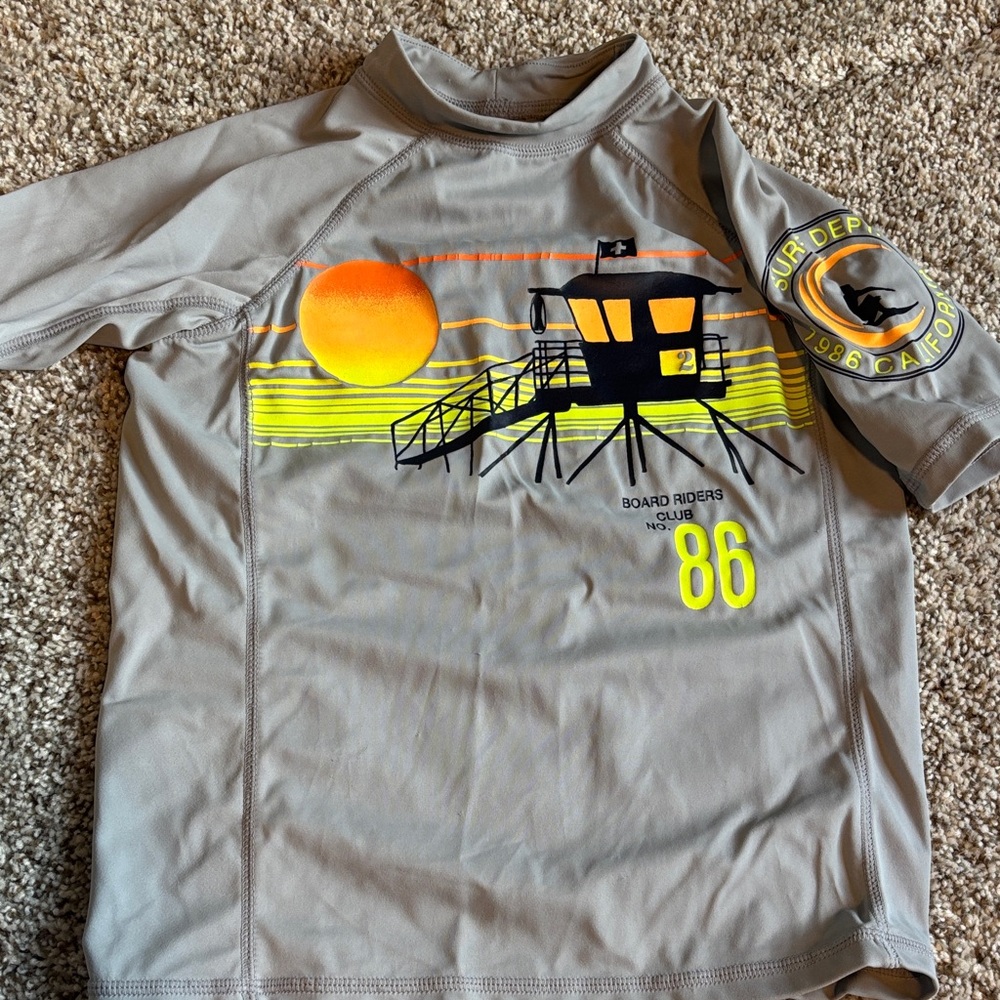 Rash guard top